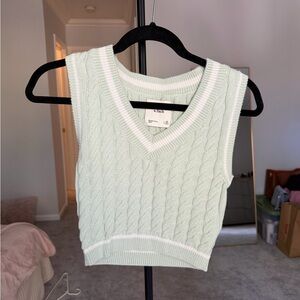 SOLD! Abercrombie & Fitch Light Mint Cable-Knit V-Neck Sweater Vest